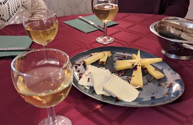 Lyon Sunset Food Tour – A Full Taste of France by Do Eat Better