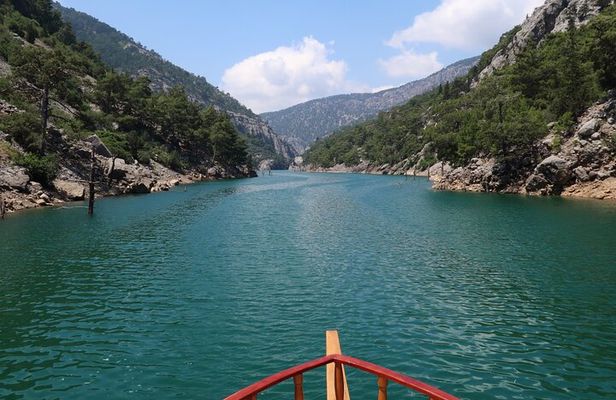 Green Canyon Lake Tour