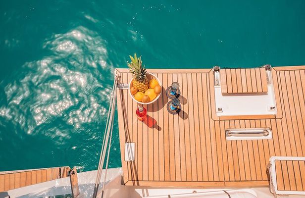 Athens Half-Day Morning Sailing Cruise with Greek Gastronomy