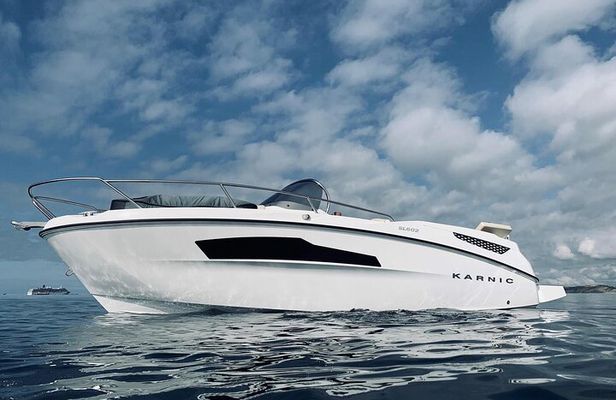 One Hour Boat Tour Departure Como with Private Captain