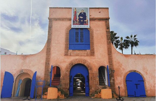 Discover Casablanca: Mosque & City Tour