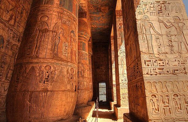 Private Tour of Habu Temple and Valley of the Artisans and Queens