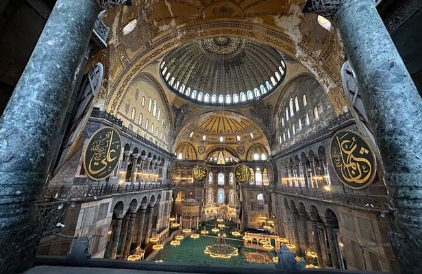 Hagia Sophia Tour with Official Licensed Guide Fast Entry