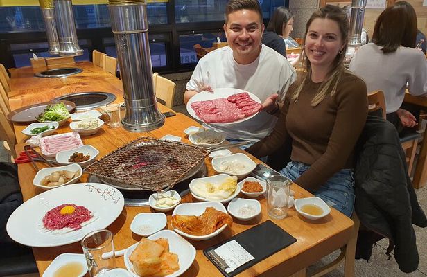 Majang Meat Market Experience: Private Tour with BBQ & Pub Add-On