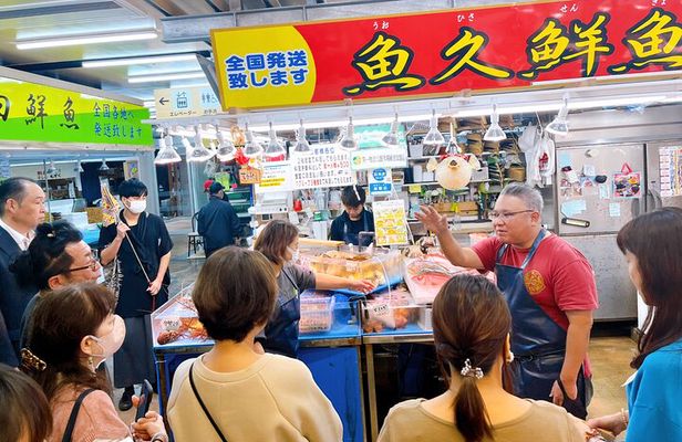 Sushi Making Experience Class in Naha Makishi Public Market