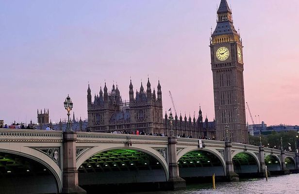 Explore London: Parliament, Abbey, Trafalgar, and Buckingham