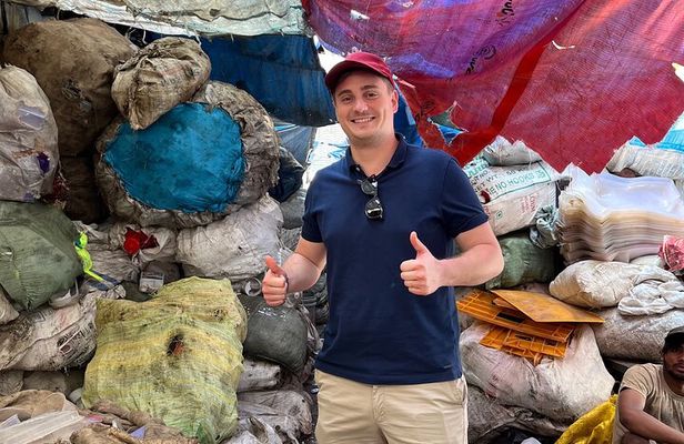 All in One Mumbai City, Slum & Bollywood Tour with Transport