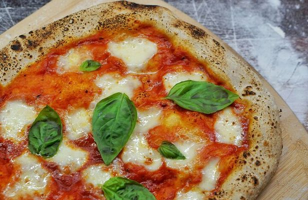 Pizza and Gelato Cooking Class in Praiano with Sea Views