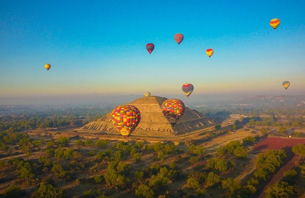 Vuelo amanecer: globo aerostático con Sky Balloons México