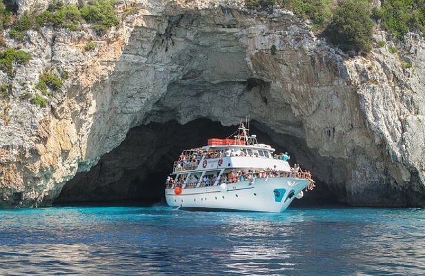 Paxos Antipaxos the best boat trip from Corfu