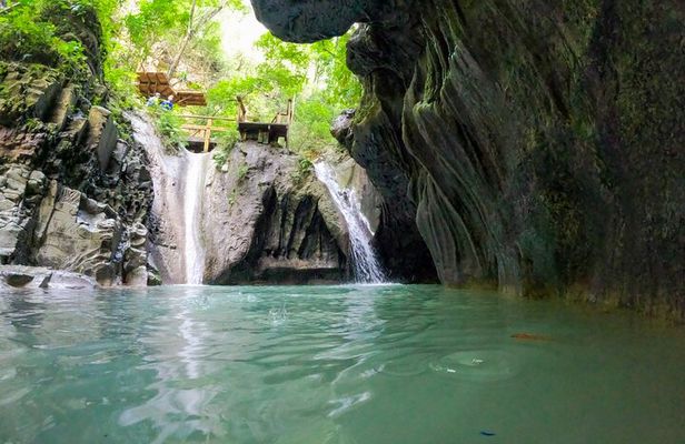 Waterfall Private Tour- Puerto Plata/Lunch and Fruit Stop Include