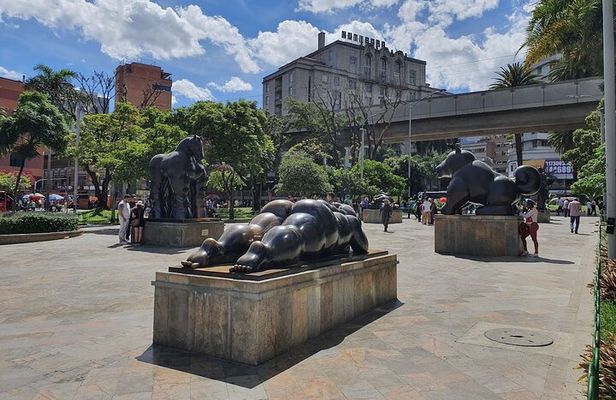 Private Walking Tour Through Medellín's Historical Center