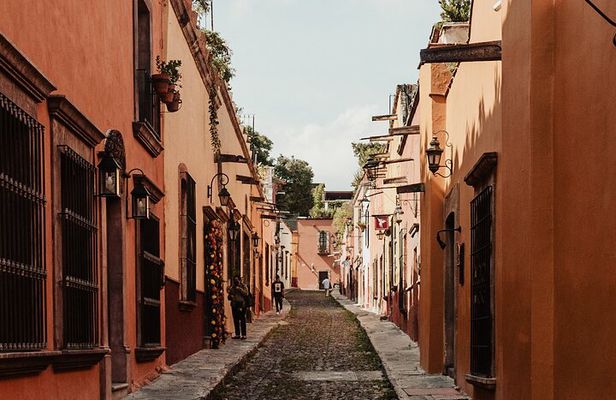 Private Tour to Dolores Hidalgo and San Miguel from Guanajuato