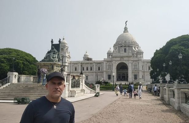 Kolkata, Bodhgaya & Varanasi: Pilgrimage Journey