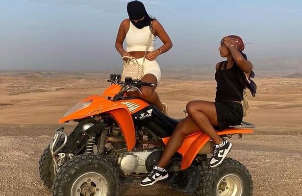 Quad biking Agafay desert & Magical dinner show