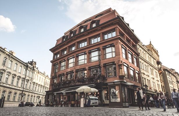 Private Prague Art Nouveau and Cubism Walking Tour