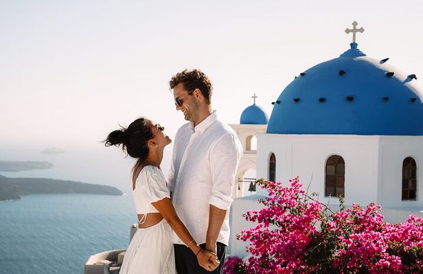 Santorini Photo Shoot and Tour at Unique Spots with a Local