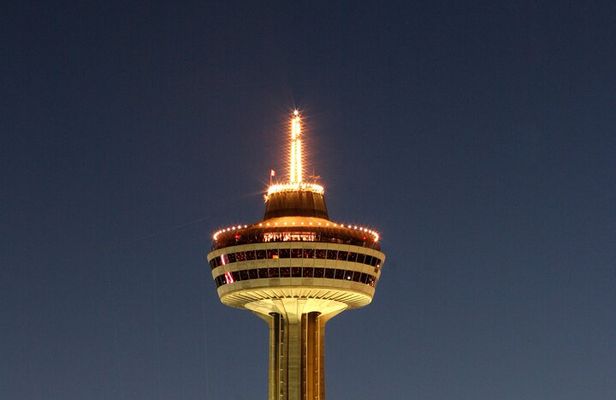 Best of Niagara Falls USA and Canada Night Tour with Skylon Tower
