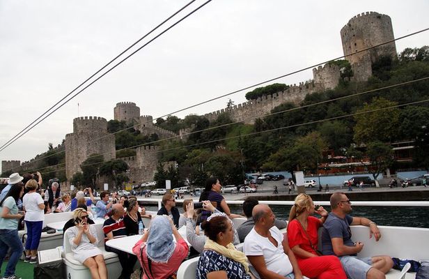 Highlights of Asia & Europe, Coach&Cruise Tour Guided Small Group
