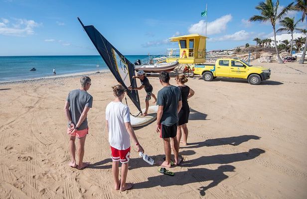 Learn to windsurf in the beautiful bay of Costa Calma