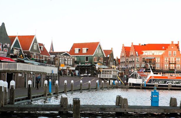 Half day private tour from Amsterdam to Edam Volendam and Marken 