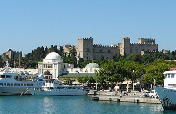 Private Half Day Guided Tour to Rhodes New and Old Town