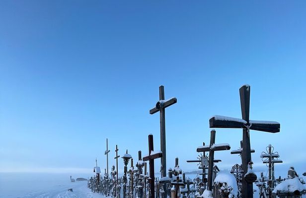 Hill of Crosses and Jelgava Gems Tour - 2 countries in 1 day