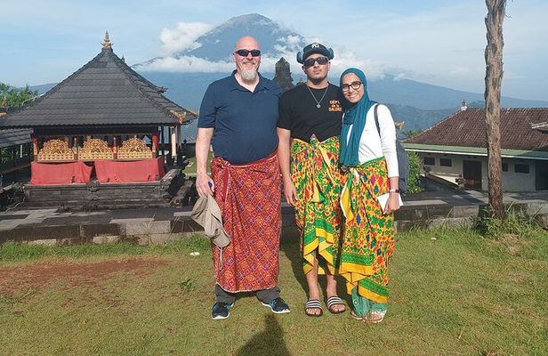 Journey To Heaven Gate East Bali Tour