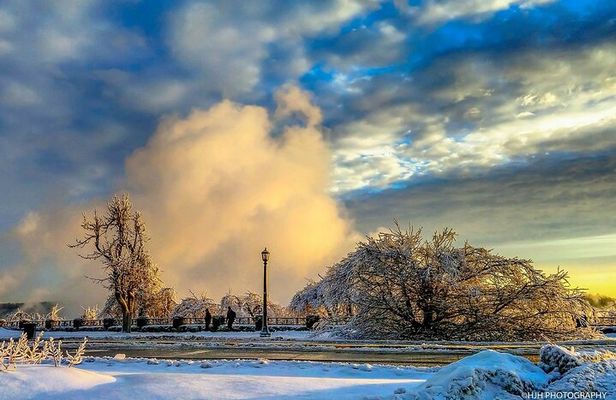 Private Customizable Niagara Falls Day Tour/Adventure with Pickup