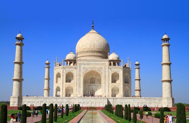 Agra Day Trip from Delhi with Transport