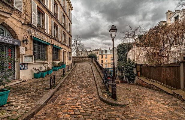 Montmartre Paris Guided Walking Tour