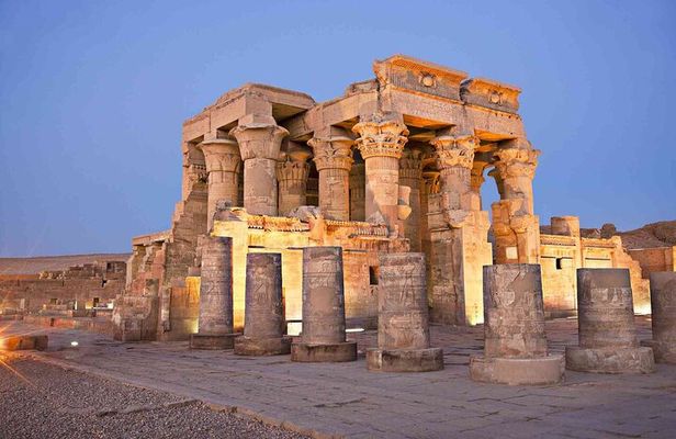 Private Tour of Edfu and the Temple of Horus from Luxor