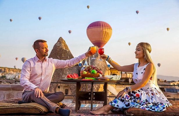 2-Day Guided Cappadocia Tour with Cave Hotel Option From Kemer