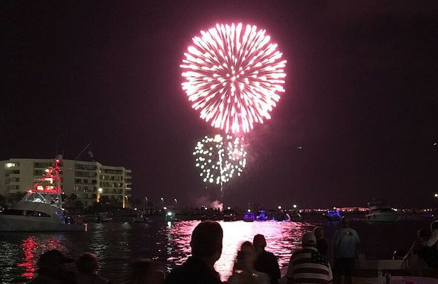 Destin Harbor Fireworks Cruise