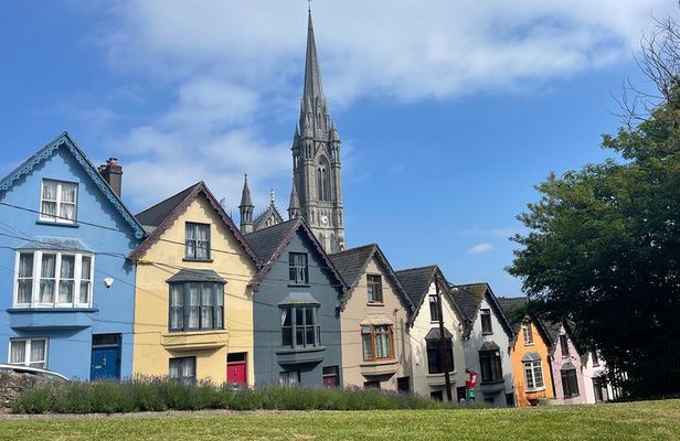Private Blarney Kinsale Cobh Tour Luxury Vehicle Up to 7 Guests