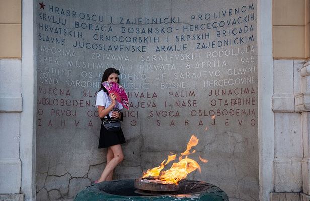 Sarajevo Uncovered: Old Town Tour with Coffee and Food Tasting
