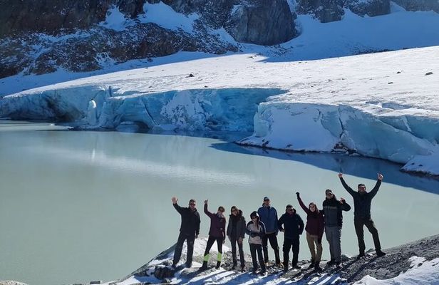 Premium Albino Eye Glacier Trekking For Small Groups