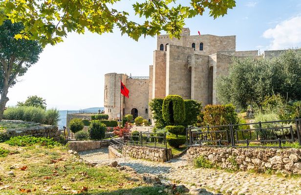 5-hour Tour Kruja Castle and Old Bazaar from Tirana