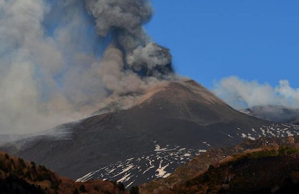 From Palermo to Taormina via Mount Etna (Multilingual Service)