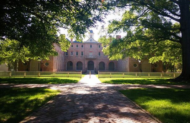 Private Full Day Tour of Colonial Williamsburg