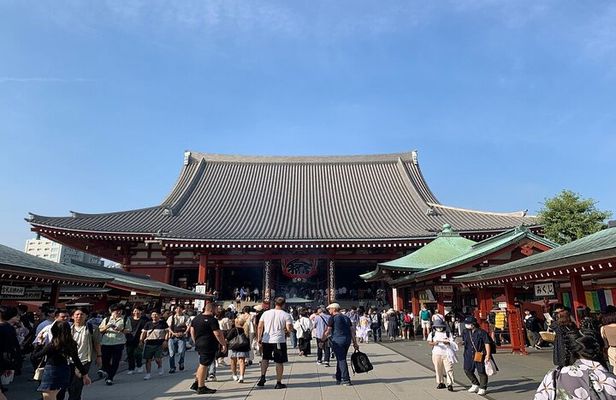 Tokyo : Asakusa and Senso-Ji Walking Tour With A Guide