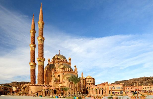Sharm Private City Tour: Market, Mosque, Church, Soho Square