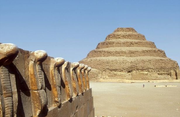Discover Memphis, Sakkara & Dahshur Pyramids Highlights