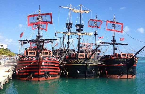Unforgettable Pirate Dinner Adventure in the Mexican Caribbean