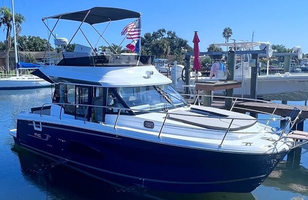 3 Hour Charter from Maximo Park View with Lunch or Snacks