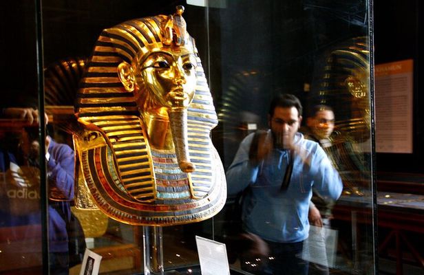 Tour of the Museum of Egyptian Antiquities of Cairo