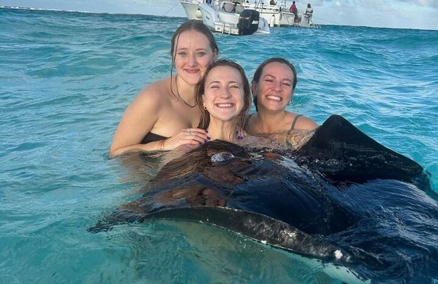 Private Charter Ocean Time in Cayman
