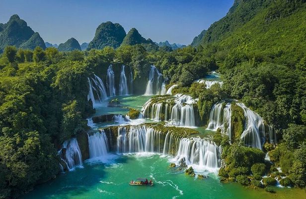 2 days 1 night Cao Bang loop tour with easy rider