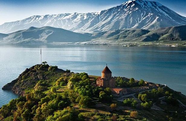 Day Tour: Lake Sevan, Dilijan, Haghartsin, Goshavank from Yerevan