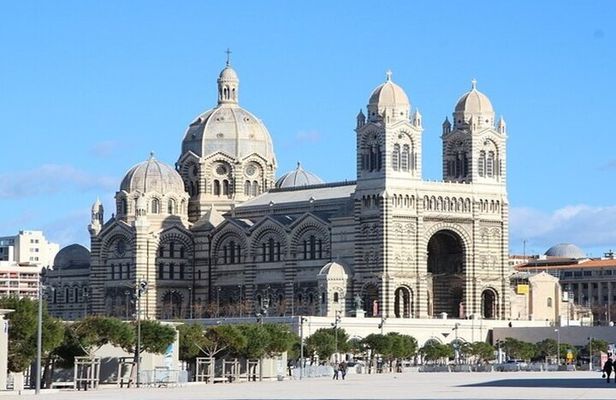Marseille Local Neighborhoods Guided Walking Tour